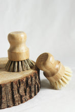 Load image into Gallery viewer, Natural Handheld Scrubbers