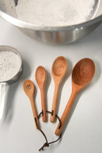 Load image into Gallery viewer, Wooden Measuring Spoons