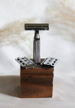 Load image into Gallery viewer, 6C Rockwell Safety Razor
